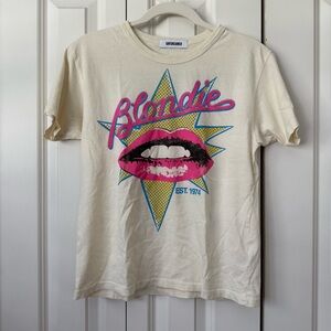 Daydreamer Blondie Graphic T-Shirt (NWOT, size Small)